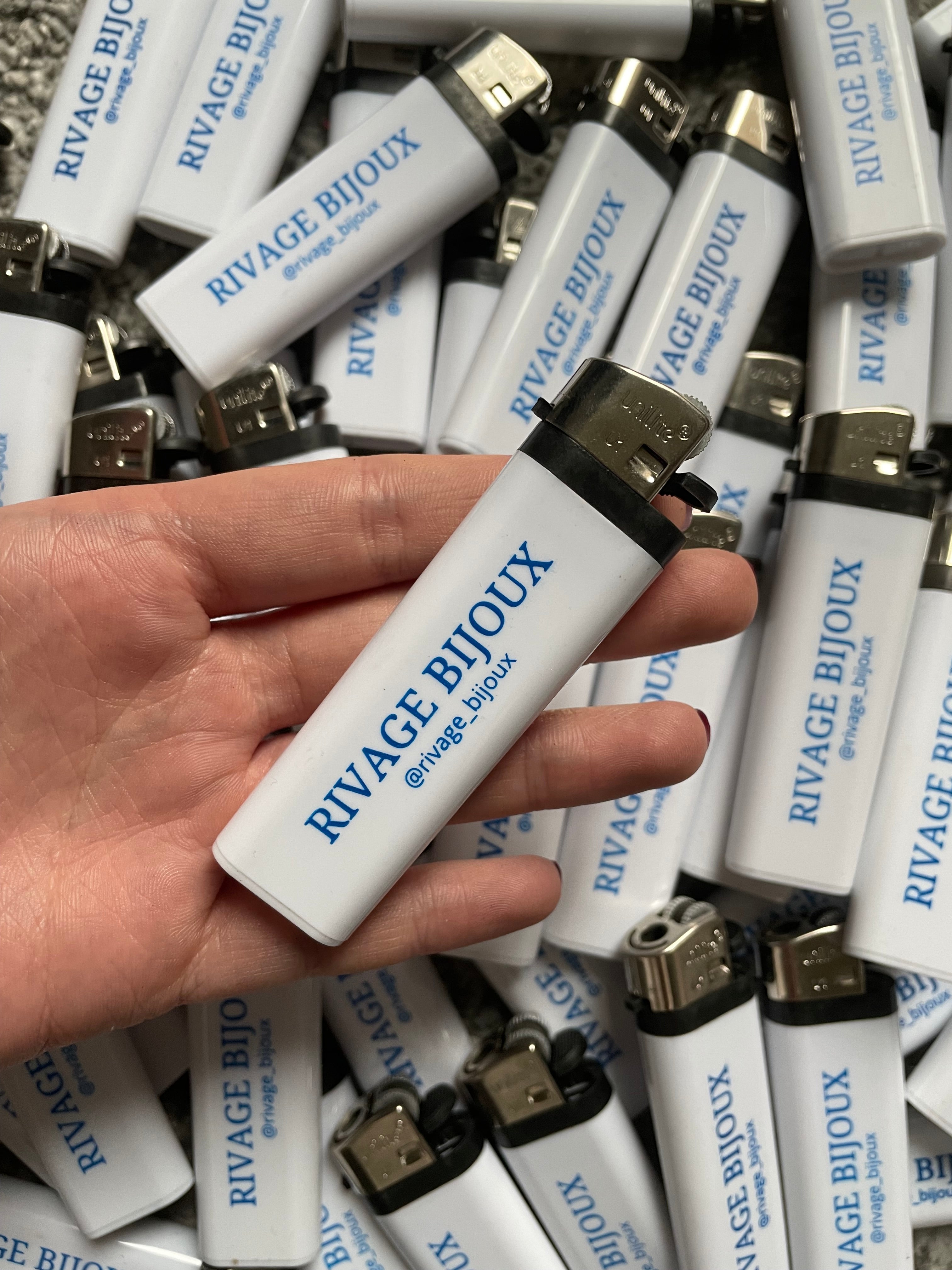 Briquet